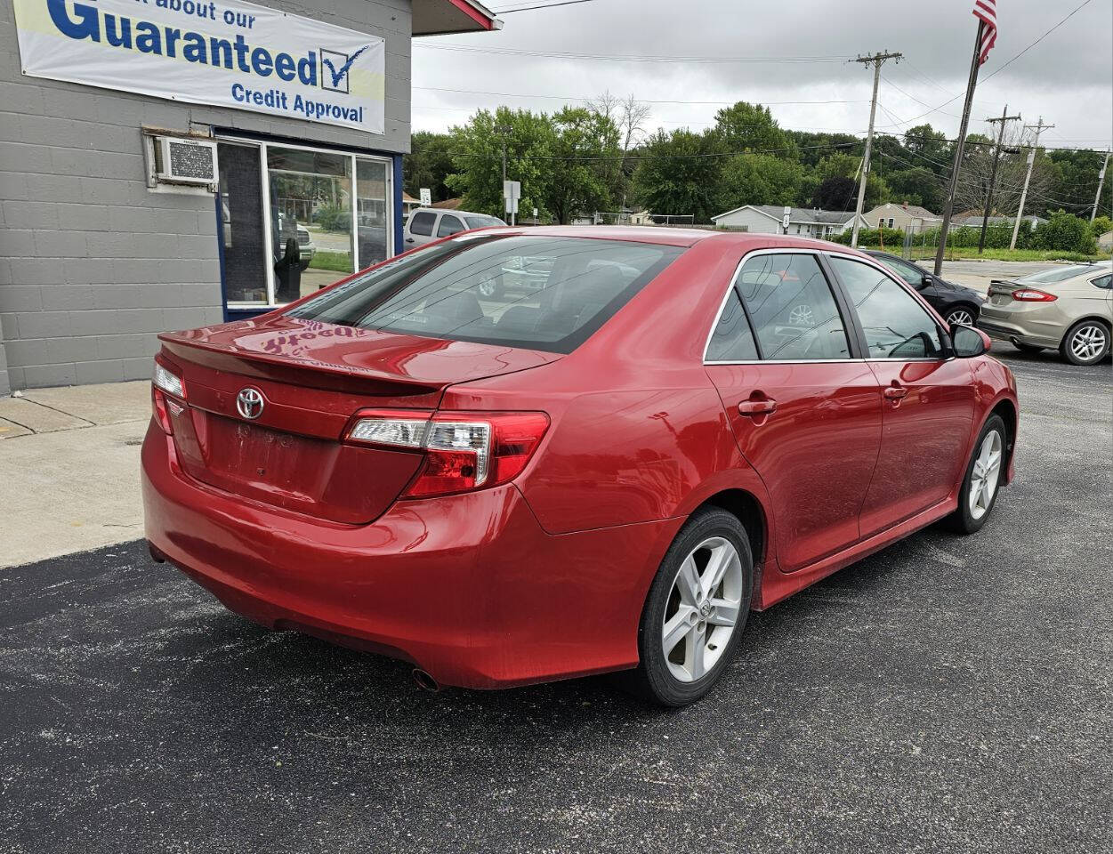 2014 Toyota Camry for sale at Midwest Auto Loans in Davenport, IA