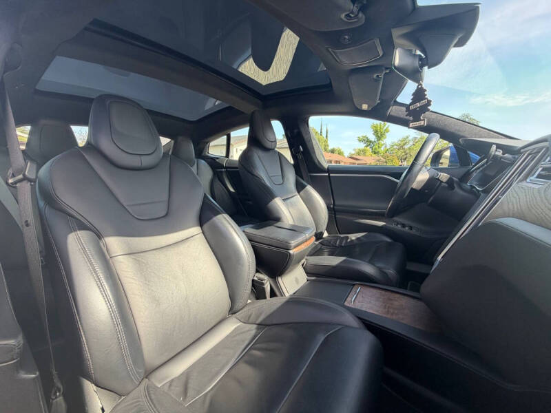 2017 Tesla Model S 75D