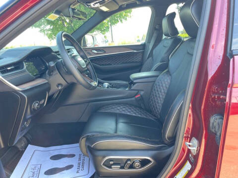 2024 Jeep Grand Cherokee Summit