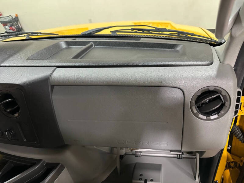 2011 Ford E-Series