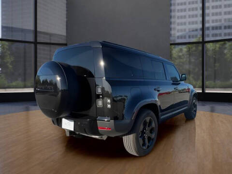 2026 Land Rover Defender 110 P300 S