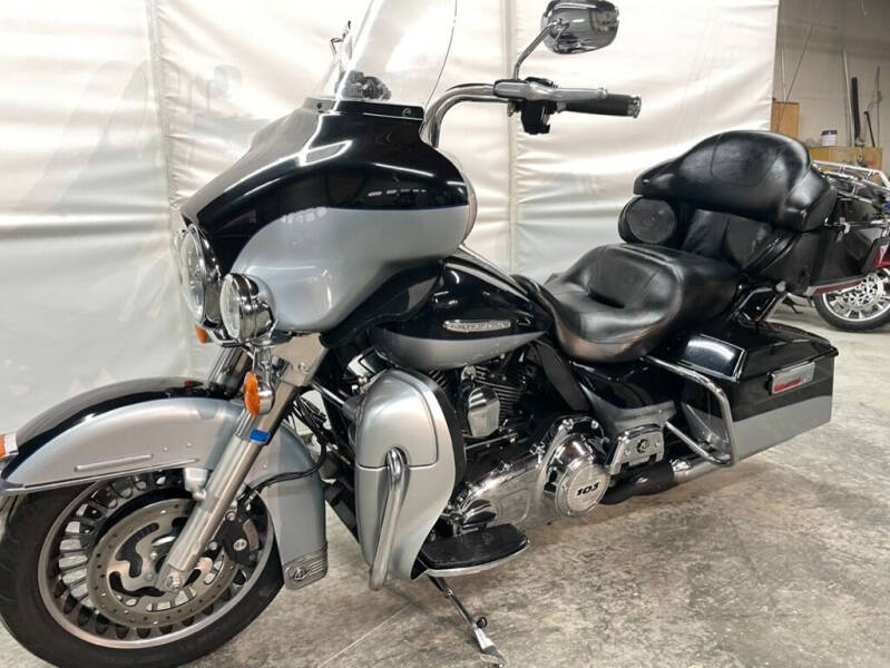 2012 Harley-Davidson FLHTK Ultra Limited