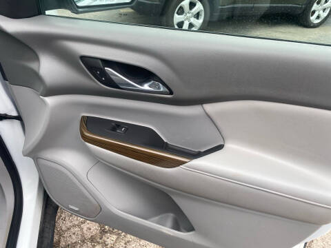 2017 GMC Acadia SLE-2