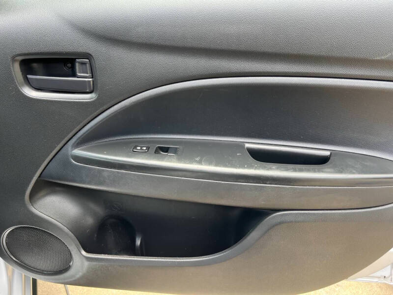 2020 Mitsubishi Mirage ES