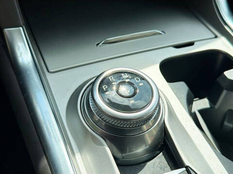 2024 Ford Explorer Platinum