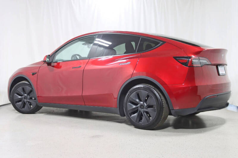 2025 Tesla Model Y Long Range