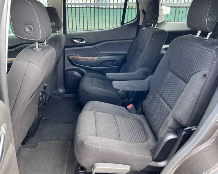 2019 GMC Acadia SLE-2