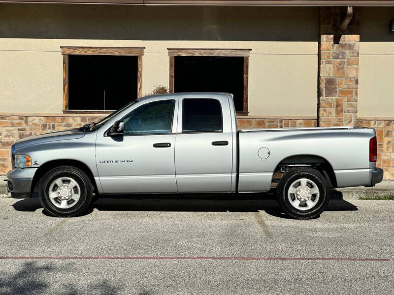 2004 Dodge Ram 2500 Pickup SLT photo 2