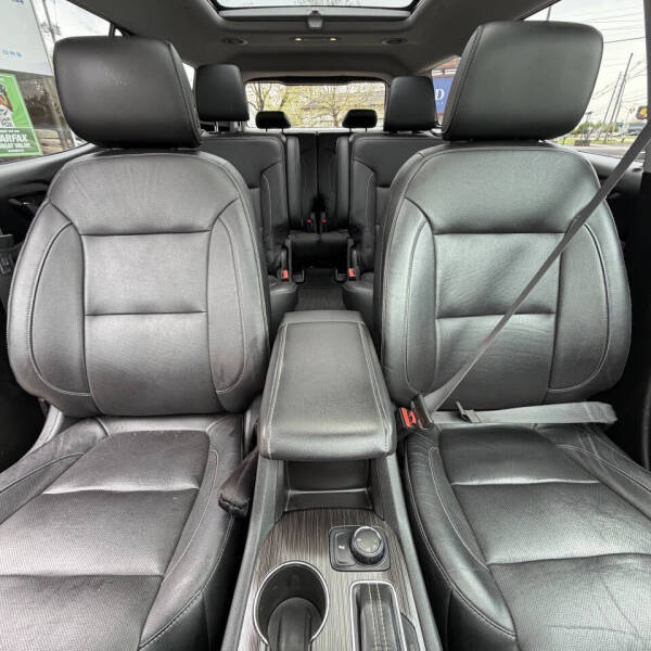 2017 GMC Acadia SLT-1