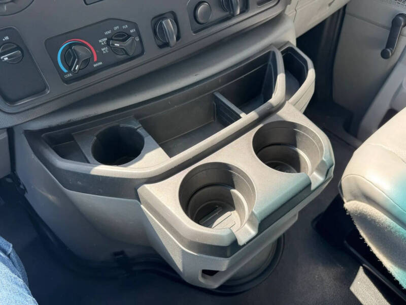 2017 Ford E-Series