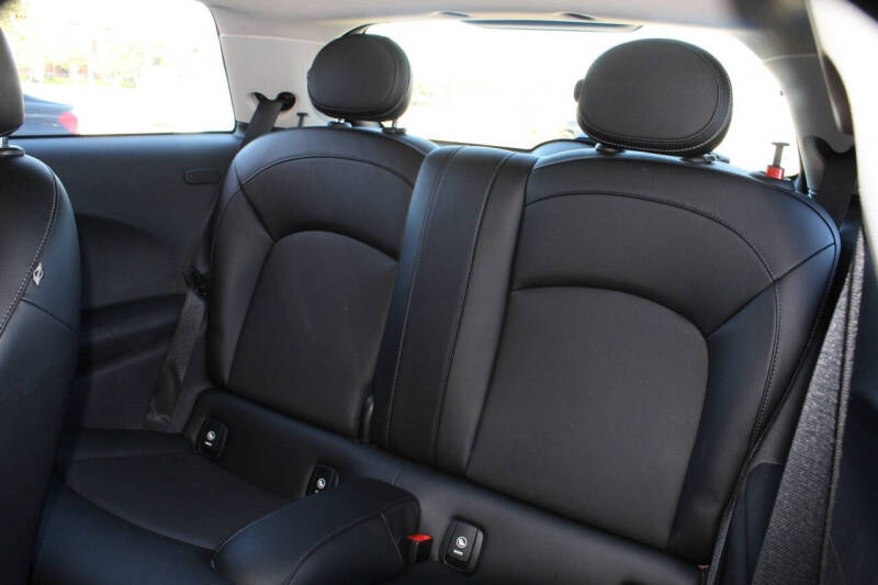 2015 MINI Hardtop 2 Door Cooper