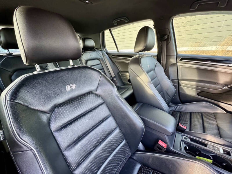 2019 Volkswagen Golf R 4Motion