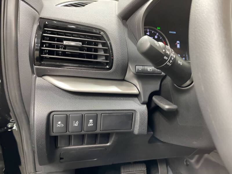 2026 Mitsubishi Eclipse Cross ES