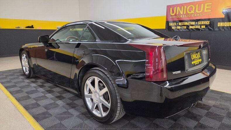 2005 Cadillac XLR