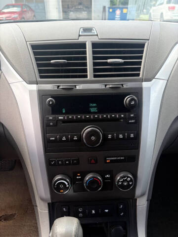 2011 Chevrolet Traverse LT