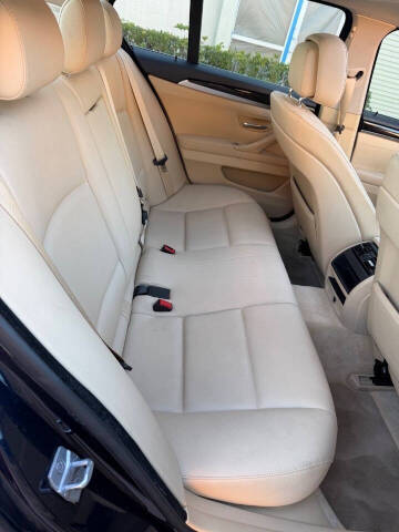 2013 BMW 5 Series 528i