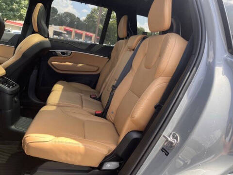 2024 Volvo XC90 Recharge T8 Ultimate Bright Theme 7P