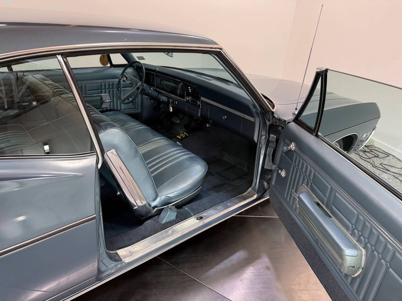 1968 Chevrolet Impala Fastback 35