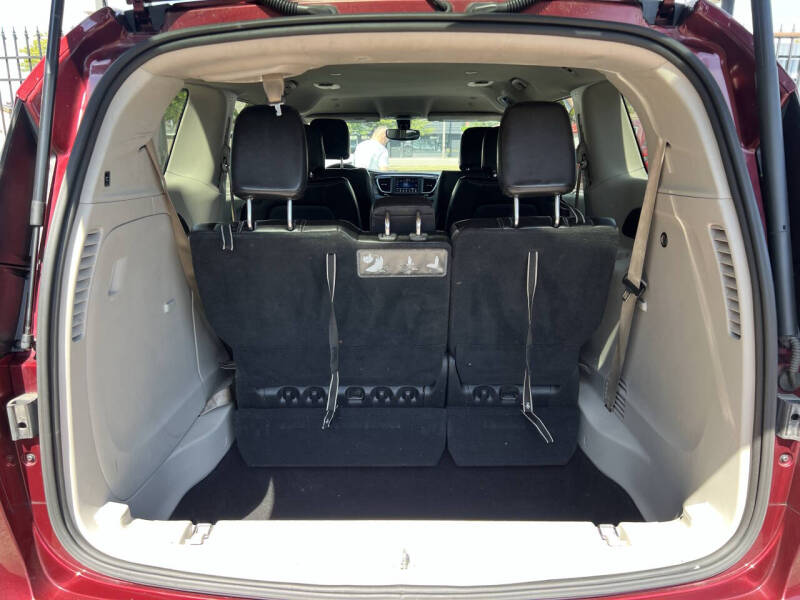 2021 Chrysler Voyager LXi