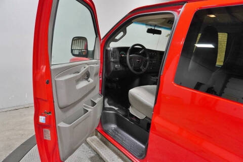 2017 GMC Savana LS 3500