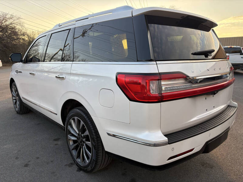 2019 Lincoln Navigator Select