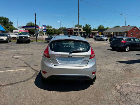 2011 Ford Fiesta SE