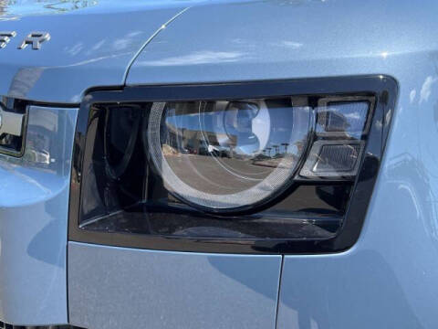 2025 Land Rover Defender 90 P400 X-Dynamic SE