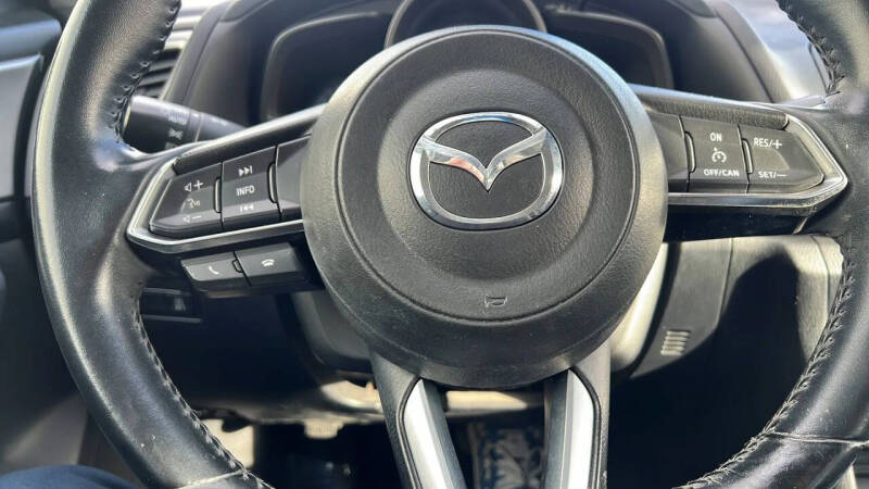 2018 Mazda MAZDA3 Touring