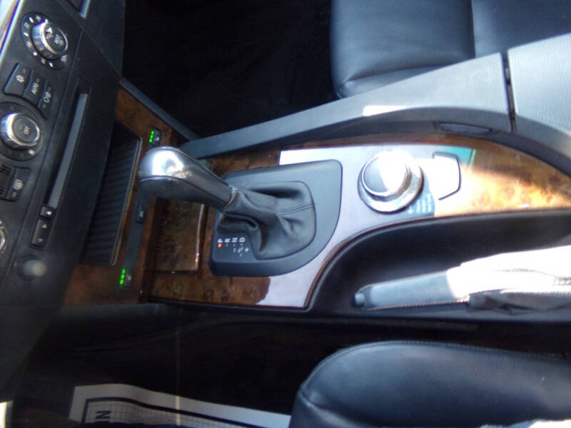 2006 BMW 5 Series 525xi