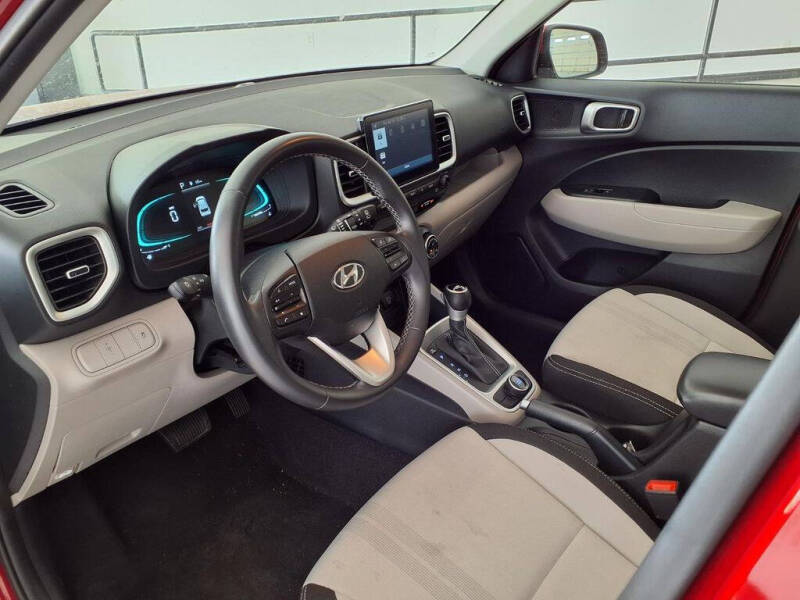 2025 Hyundai Venue SEL