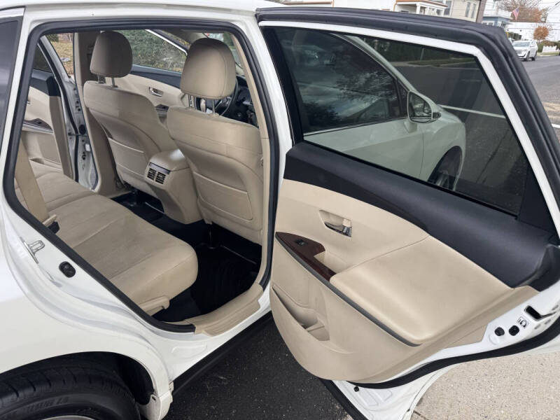 2013 Toyota Venza LE