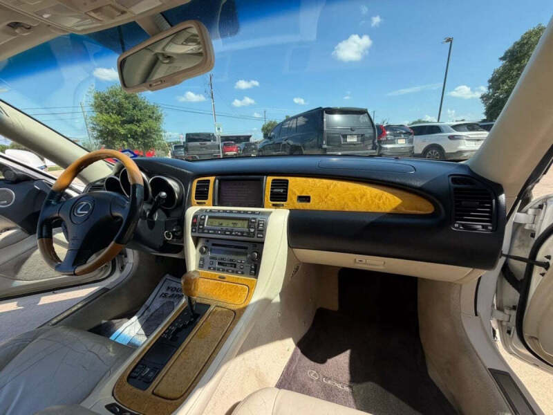 2002 Lexus SC 430