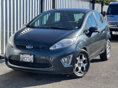 2011 Ford Fiesta SES