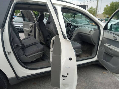 2012 Chevrolet Traverse LS