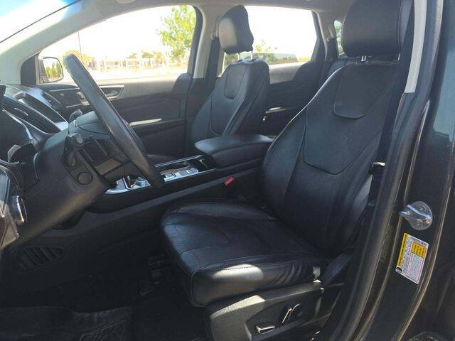 2019 Ford Edge Titanium