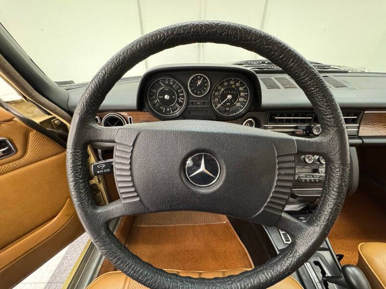 1975 Mercedes-Benz 300-Class