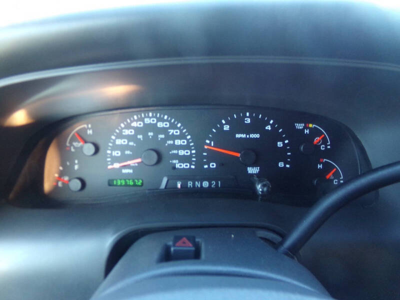 2003 Ford Excursion XLT