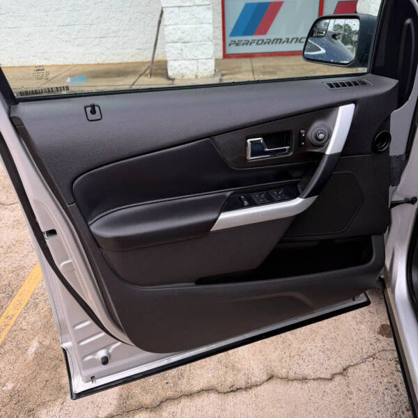2011 Ford Edge SE