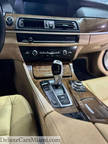 2012 BMW 5 Series 528i