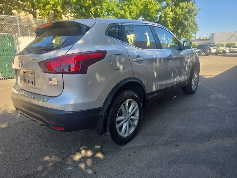 2017 Nissan Rogue Sport S