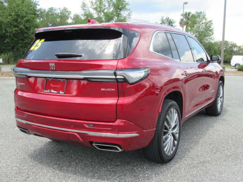 2025 Buick Enclave Avenir