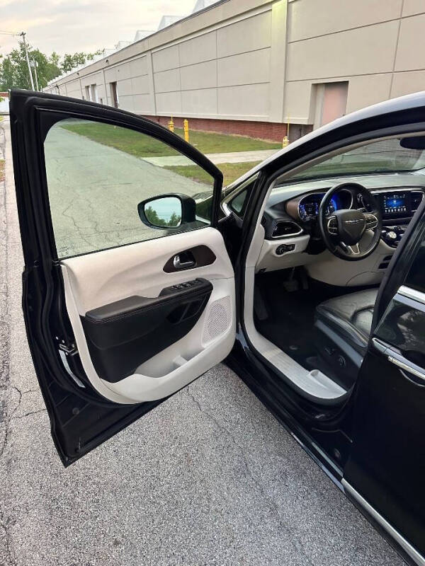 2018 Chrysler Pacifica Touring L