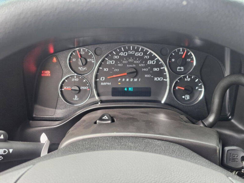 2025 Chevrolet Express 2500