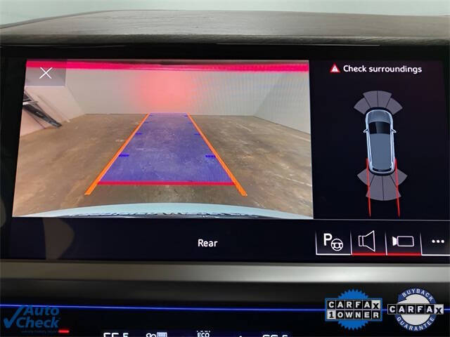 2024 Audi Q4 e-tron quattro Premium Plus 50