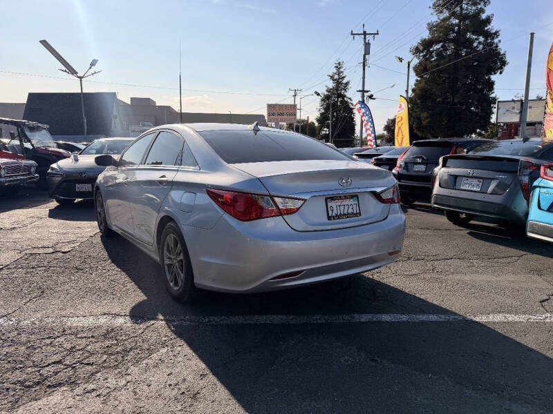 2011 Hyundai Sonata GLS