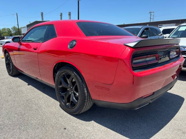 2017 Dodge Challenger SXT