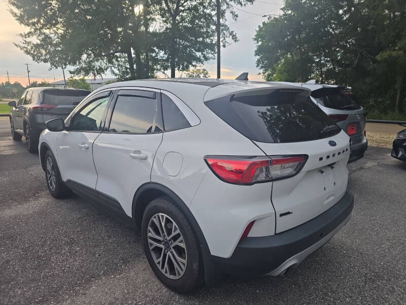 2022 Ford Escape SEL