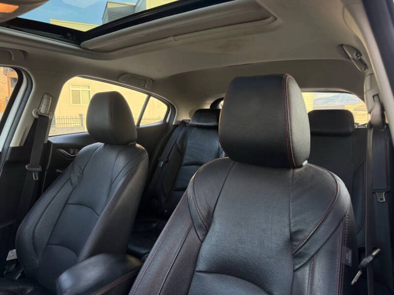 2016 Mazda MAZDA3 s Grand Touring