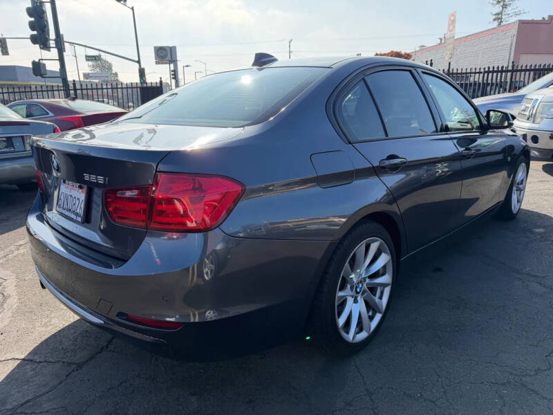 2012 BMW 3 Series 328i