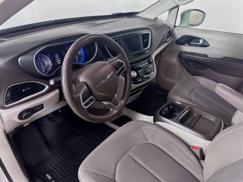 2020 Chrysler Pacifica Touring